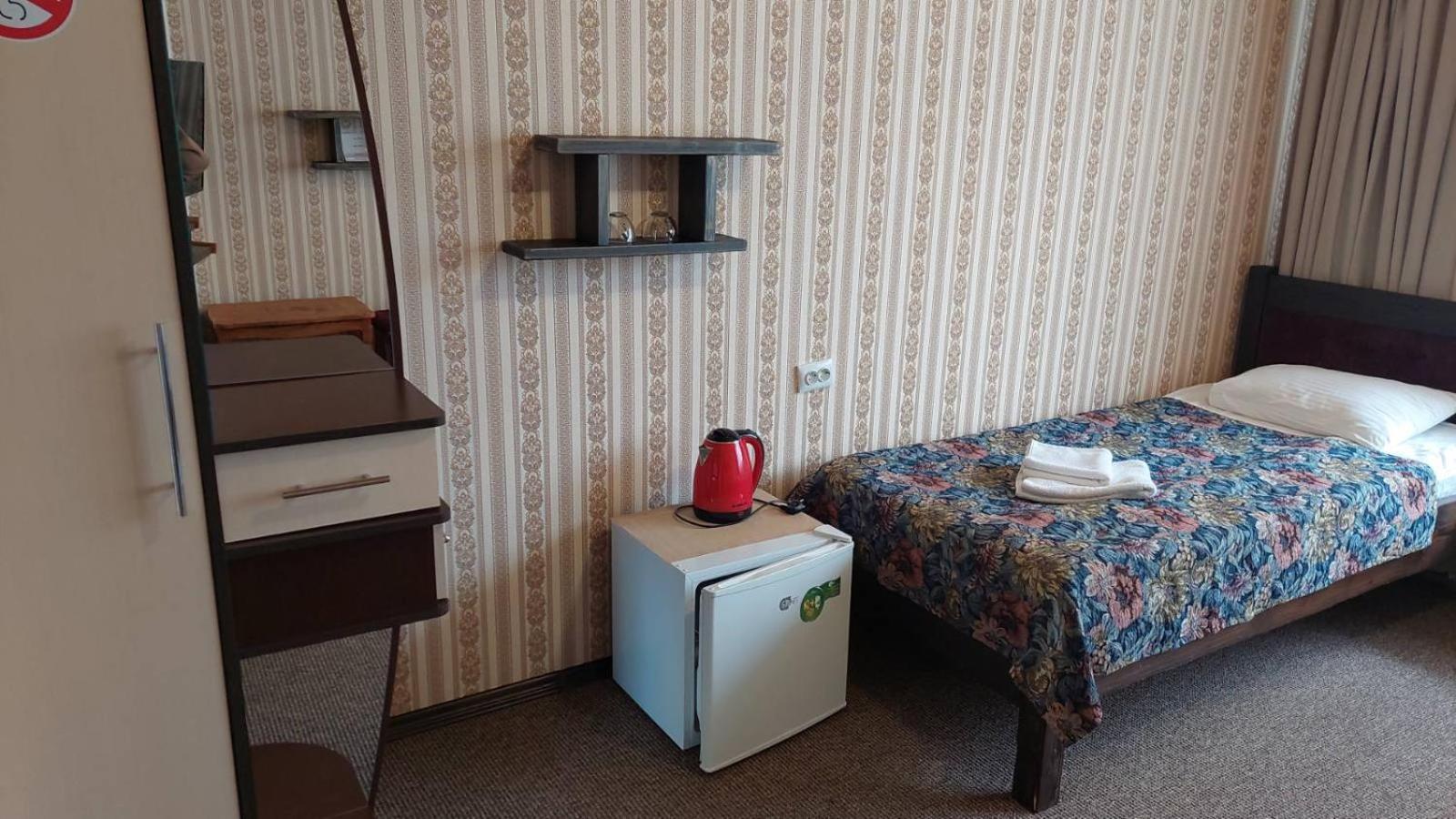 Рутенія Hotel Skhidnytsia ภายนอก รูปภาพ